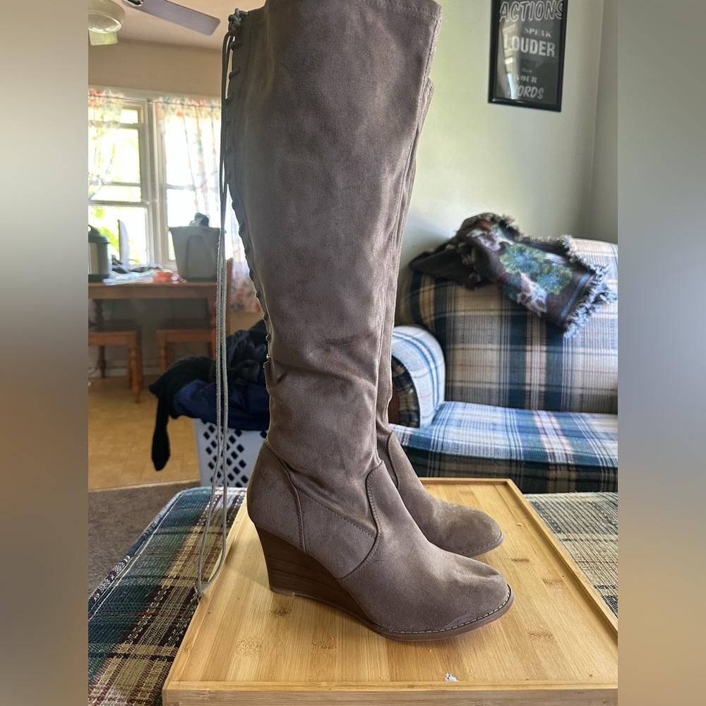 Torrid NWOT Over the knee Boots Size 10.5 Taupe Corset Lace up back